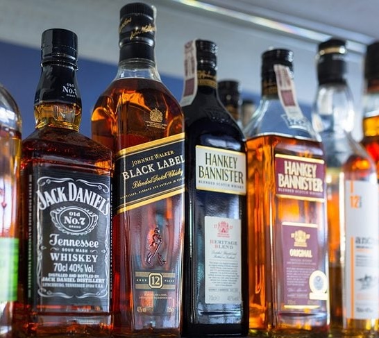 Whisky bottle and glass for Kenya whisky guide